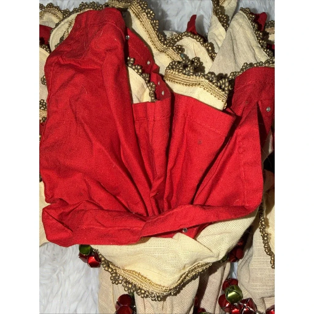 Christmas‎ Napkin Set of 4 Red Cream Rhinestone Beaded Trim Jingle Bell Rings